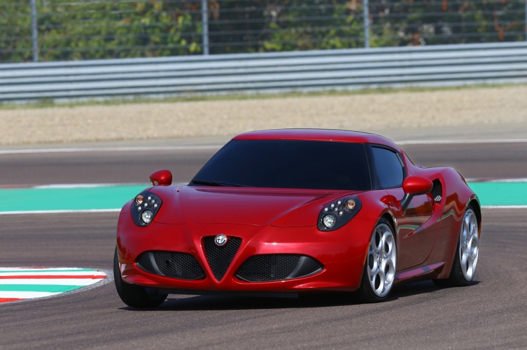 Alfa Romeo 4C UK  2014 Red cornering track speed (1280x852)